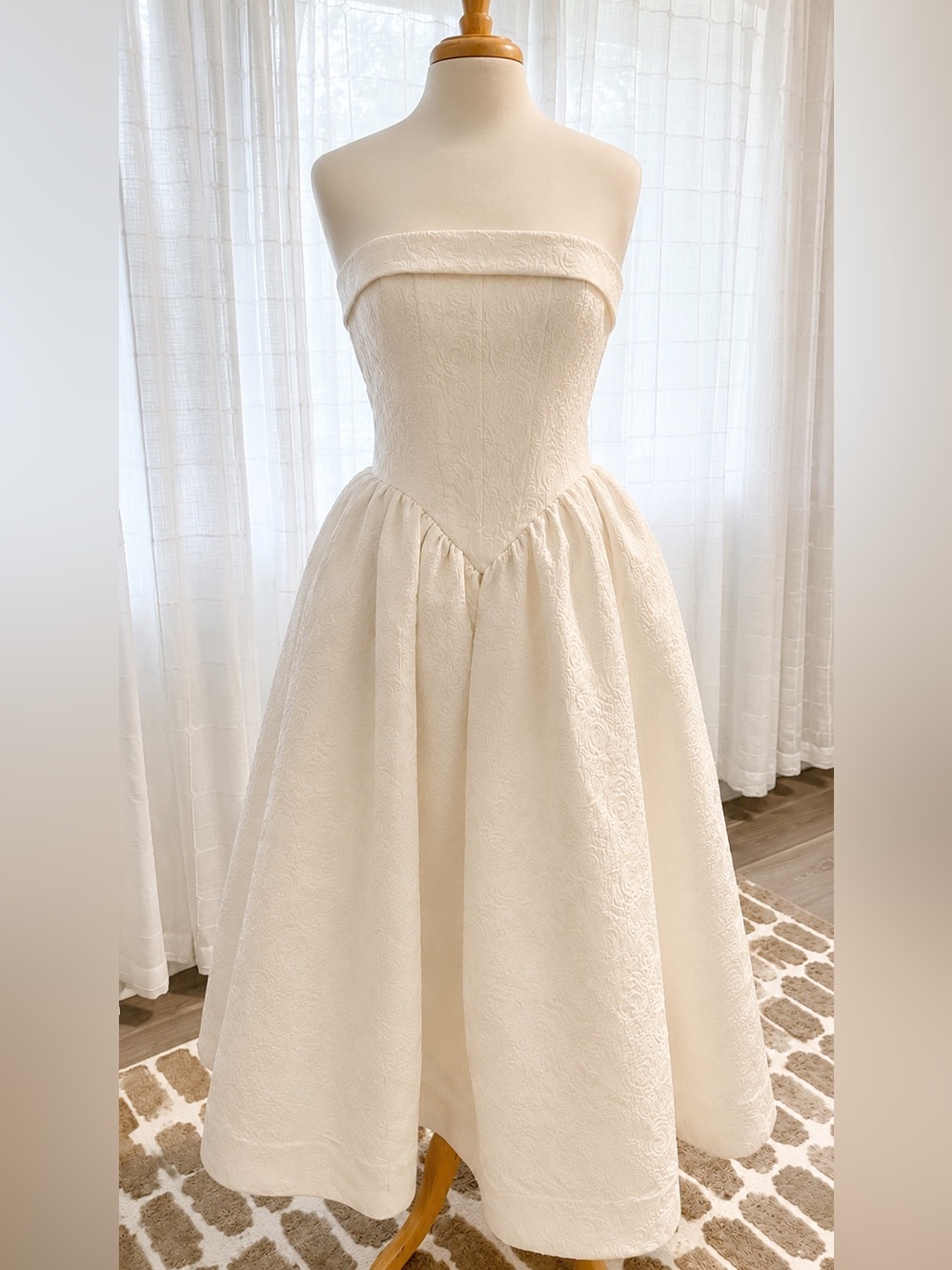 BHLDN Strapless Drop-Waist, A-line, Jacquard Midi Dress – Size 2 (Vanilla)